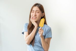malar teeth pain