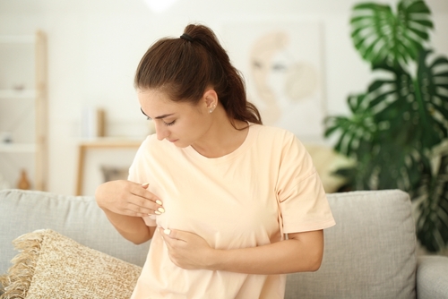 Changes in Breast Size, Shape, or Contour – Causes, Diagnosis & Treatment