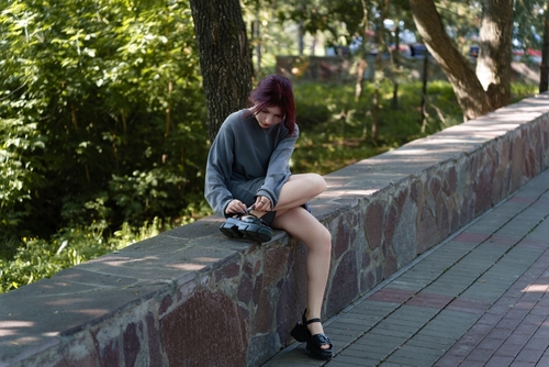 Difficulty Fitting into Shoes: Causes, Diagnosis & Treatment