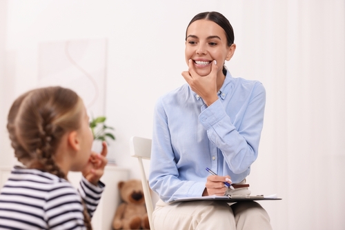 Difficulty Smiling – Causes, Diagnosis, and Treatment