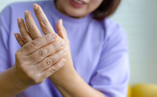 Difficulty Turning The Palm – Causes, Diagnosis, and Treatment