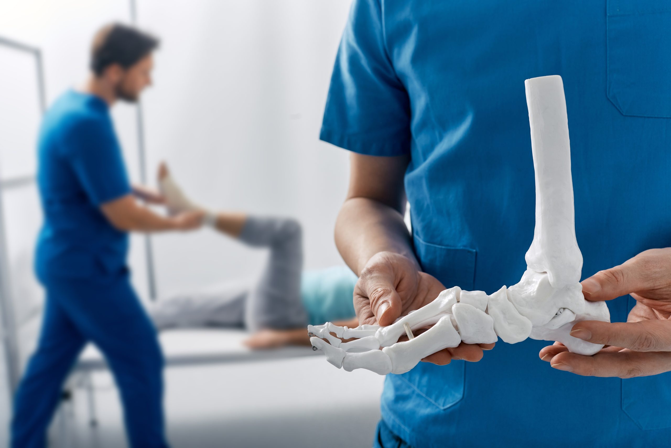 Muscle Cramping and Swelling in Your Lower Legs – Causes, Diagnosis, and Treatment