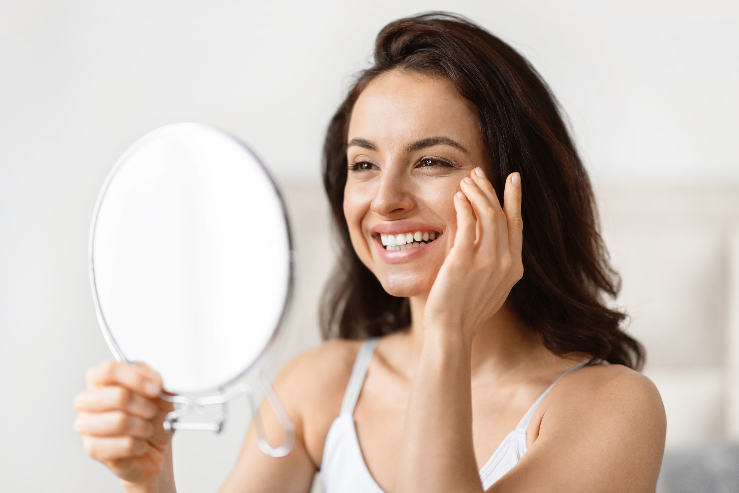 Pale skin – Causes, Diagnosis & Treatment