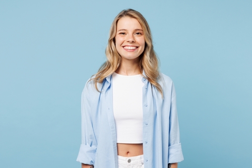 Round, Full Face (Moon Face): Causes, Diagnosis & Treatment