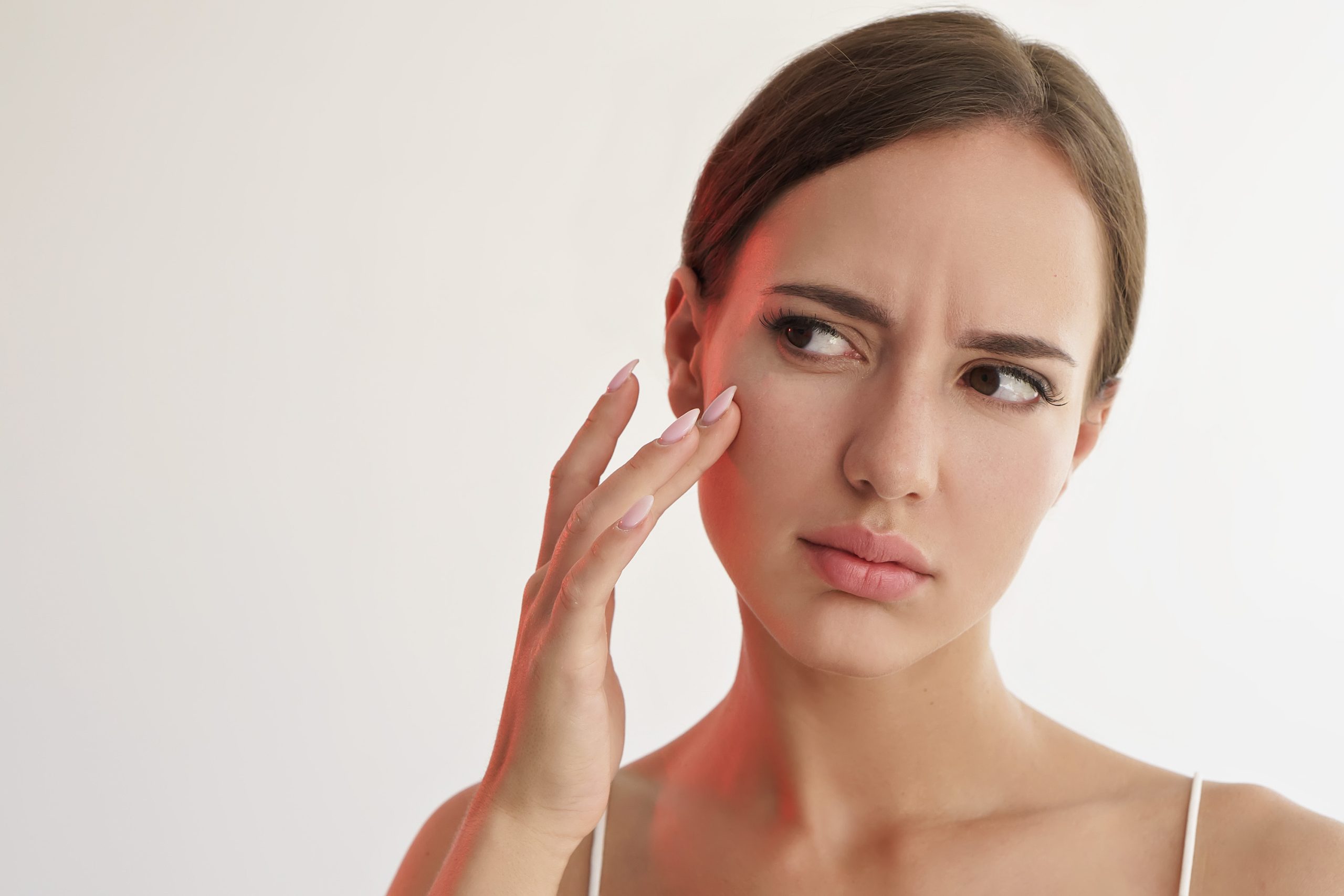 Thinning of the skin and easy bruising – Causes, Diagnosis & Treatment