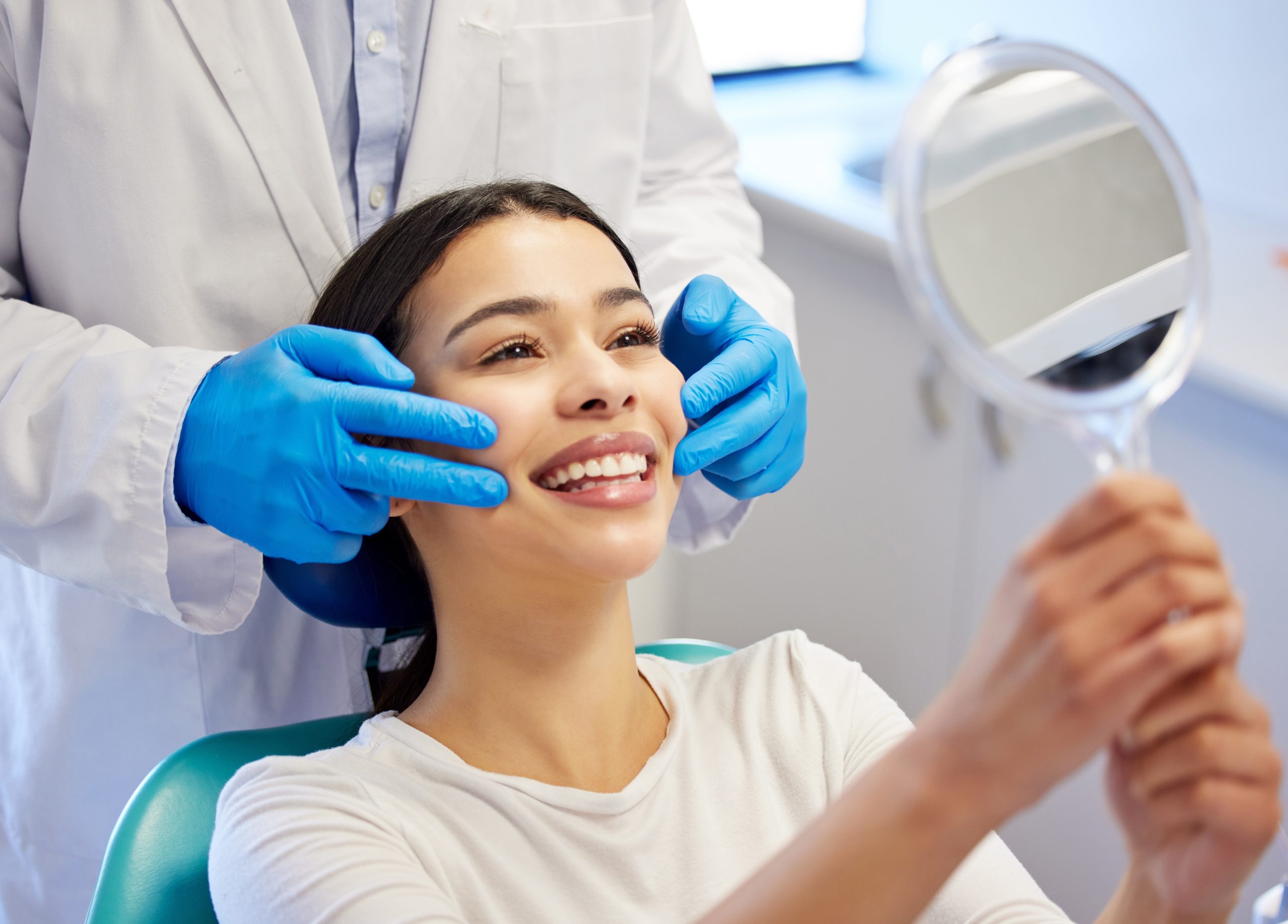 Tooth Discoloration – Causes, Diagnosis, and Treatment