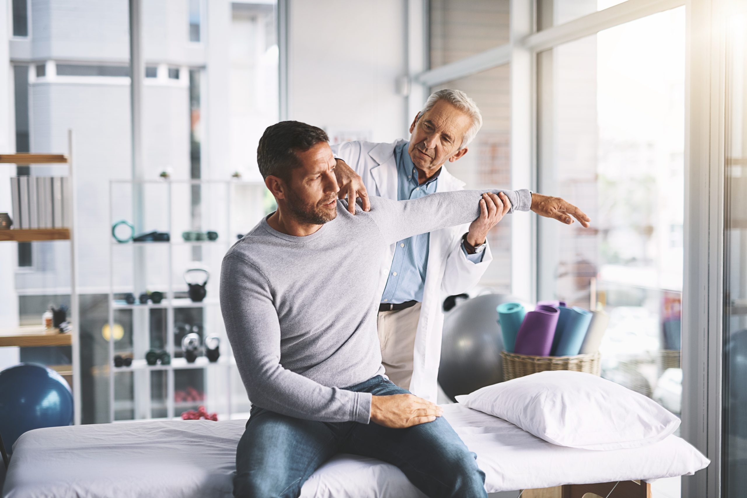 Upper Body Pain – Causes, Diagnosis, and Treatment